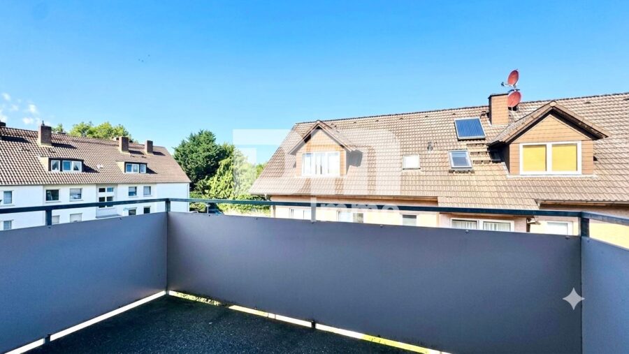 (R)erserviert!!!Exklusive Dachgeschosswohnung mit Balkon & Garage in gefragter Lage der Eichwaldsiedlung - DG Balkon / Panoramablick